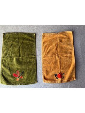 Casual Home Hand Towels Green Orange Embroidered Acorn Pumpkin Cotton Set of 2